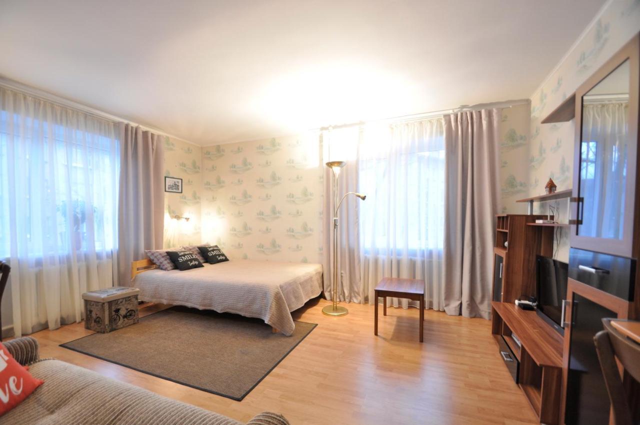 Grafovi Apartments Нарва Екстер'єр фото